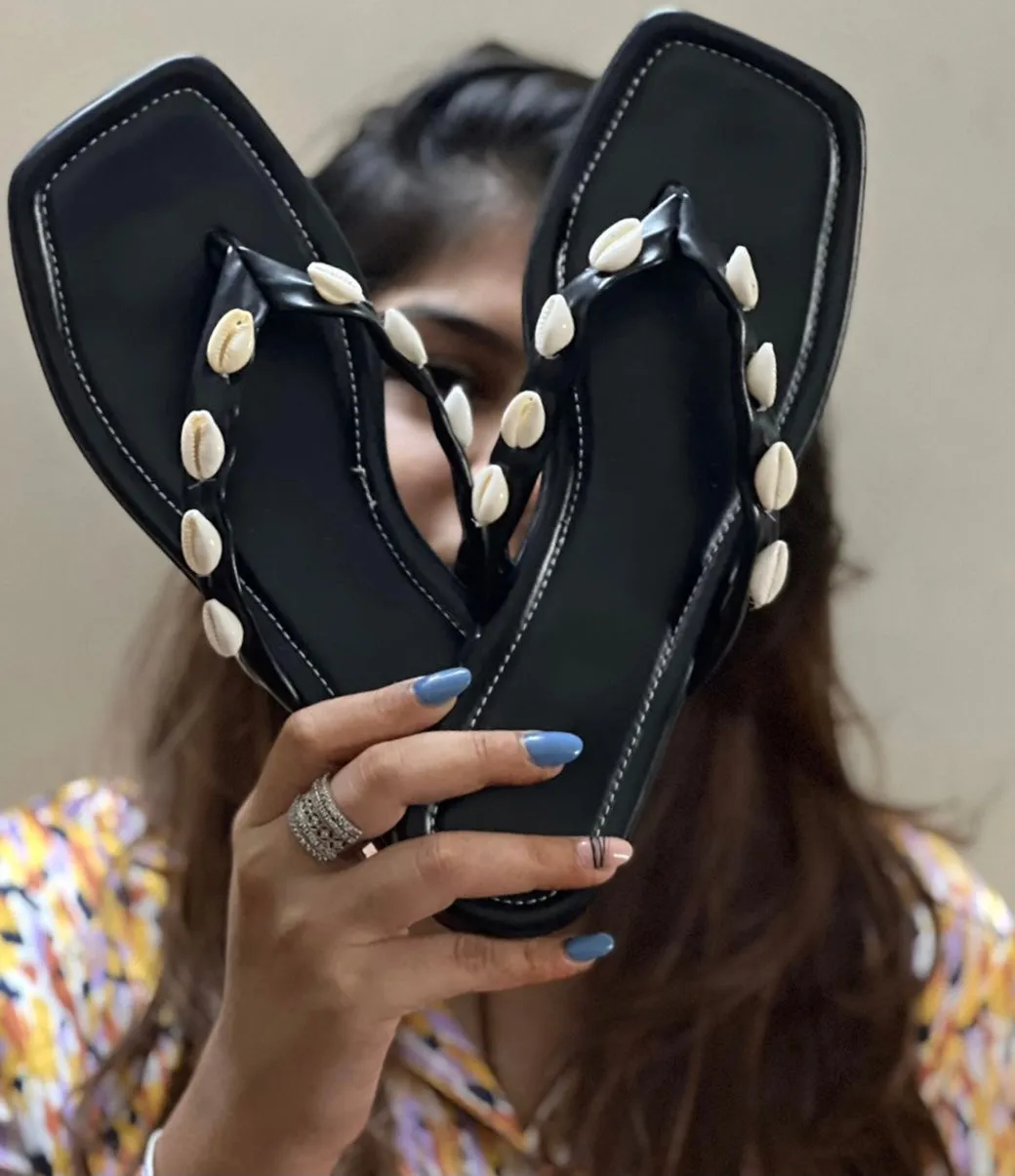 Kiara shell Sliders
