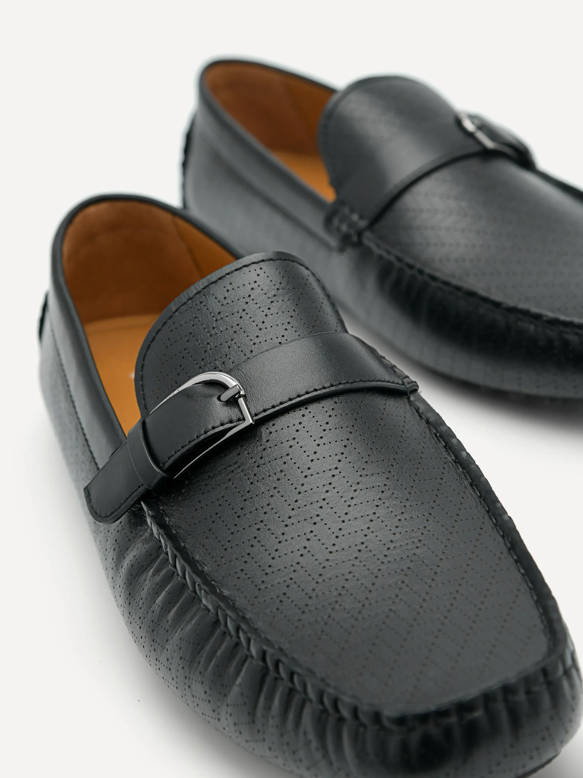 Leather Band Buckle Moccasins