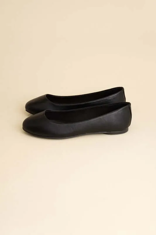 Timeless Kreme Classic Flats in Black