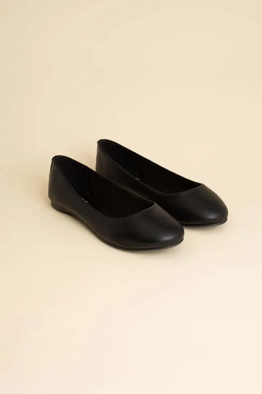 Timeless Kreme Classic Flats in Black