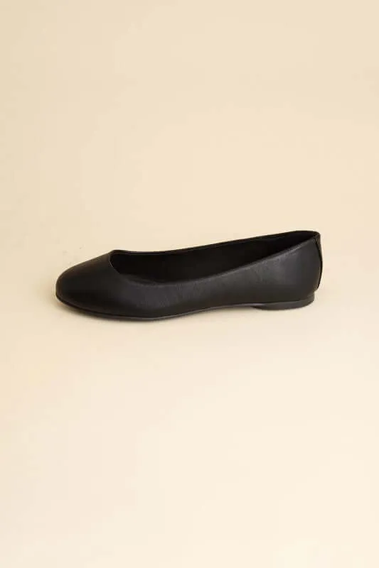 Timeless Kreme Classic Flats in Black