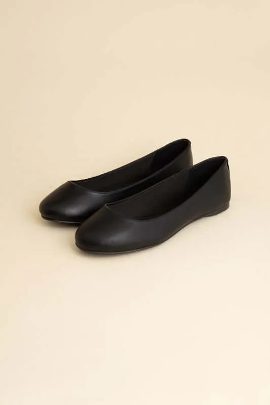Timeless Kreme Classic Flats in Black