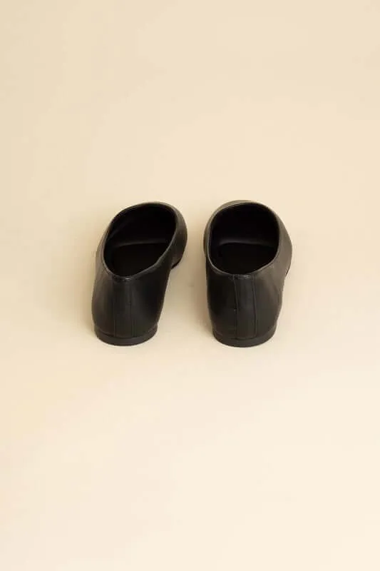 Timeless Kreme Classic Flats in Black
